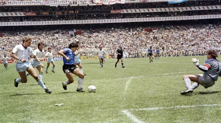 Maradona vs Inglaterra