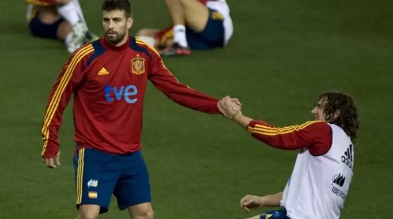 Piqué y Puyol con la Selección de España