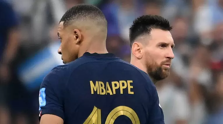 Messi y Mbappçe en la final del Mundial de Qatar 2022
