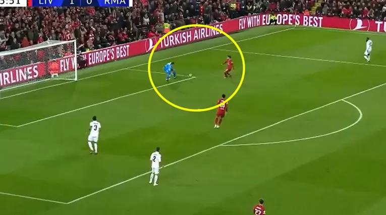 Error de Courtois en el gol de Liverpool vs Real Madrid