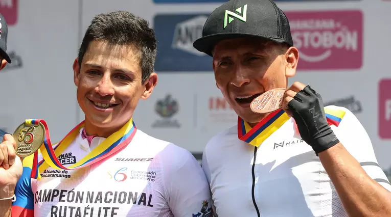 Nairo Quintana celebrando el bronce en el Nacionales de ciclismo 2023