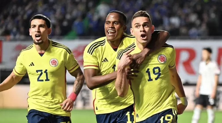 Rafael Santos Borré, selección Colombia
