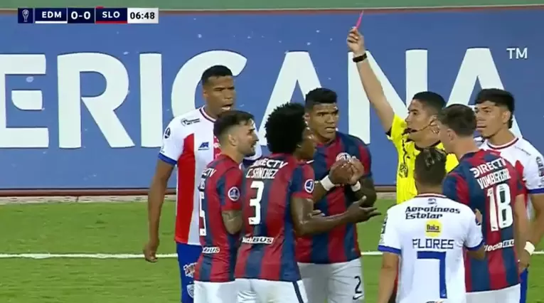 Expulsión de Carlos Sánchez con San Lorenzo, Copa Sudamericana