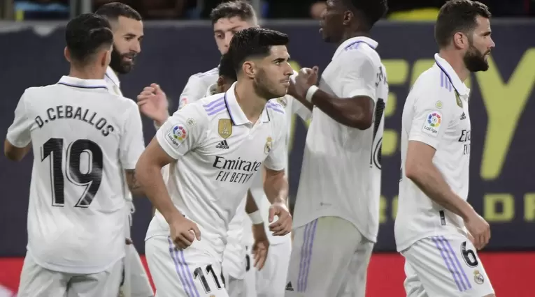 Real Madrid celebrando el segundo gol ante Cadiz