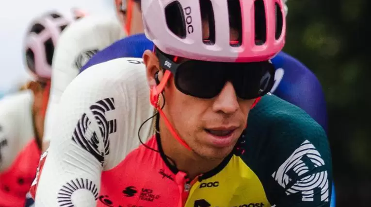 Rigoberto Urán tuvo un día complejo en el Giro de Italia 2023