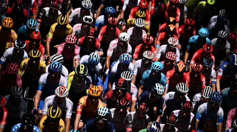 Colombianos en el Critérium del Dauphiné 2023