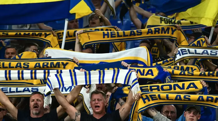 Hellas Verona se salvó del descenso en la Serie A de Italia