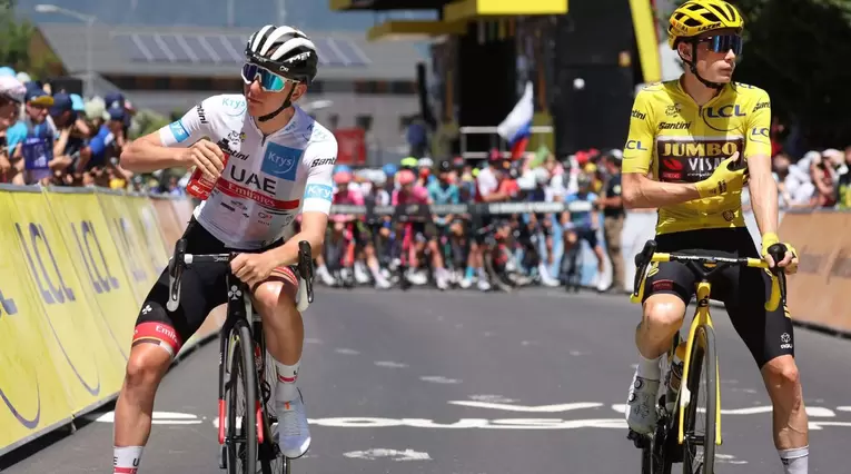 Tadej Pogacar y Jonas Vingegaard en el Tour de Francia