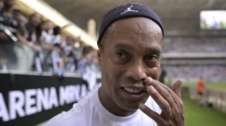 Millonaria demanda en contra de Ronaldinho