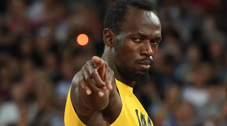 Usain Bolt en una de sus últimas carreras disputadas