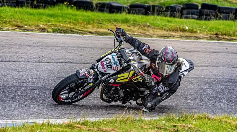 Lady Díaz - motociclista colombiana