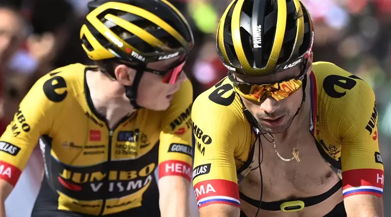 Roglic y Vingegaard en una de las etapas de la Vuelta a España 2023