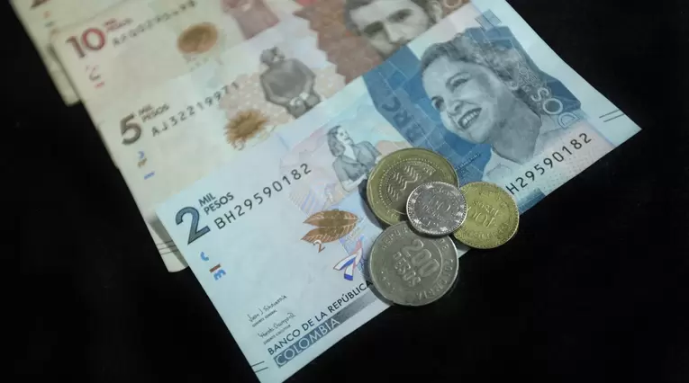 Billetes / Billetes Colombianos / Pesos colombianos / moneda / monedas/ Dinero / Plata / Peso Colombiano / Pesos 