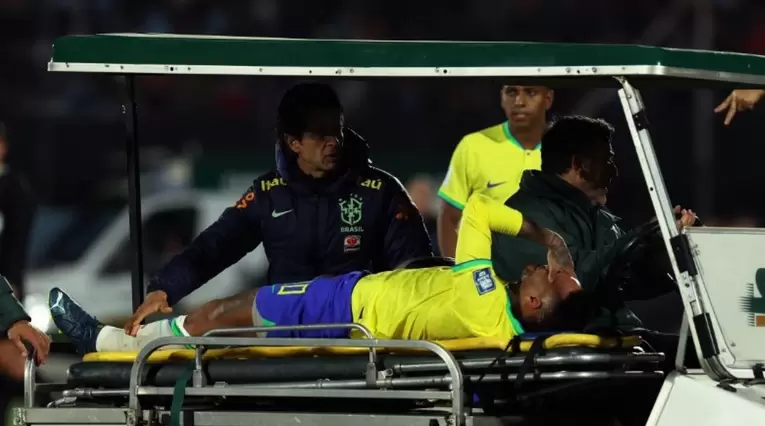 Oficial: Brasil confirmó el tiempo de baja de Neymar tras su lesión