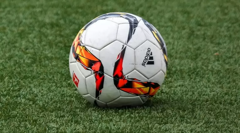 Balón de fútbol, imagen de referencia
