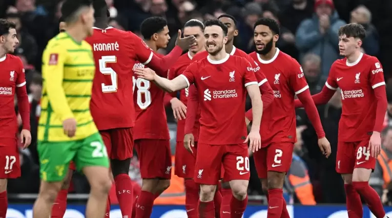 Liverpool sigue brillando: goleada y clasificación en la FA Cup