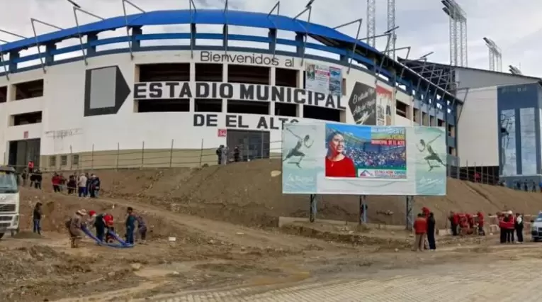 Estadio municipal de El Alto