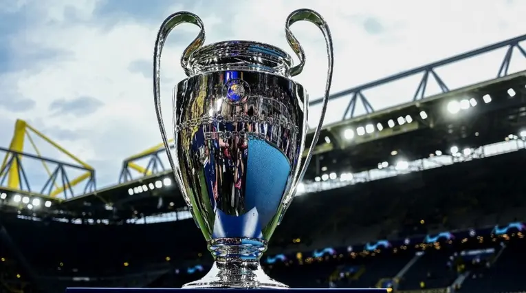UEFA descendería a un clasificado a la Champions por insólita demanda