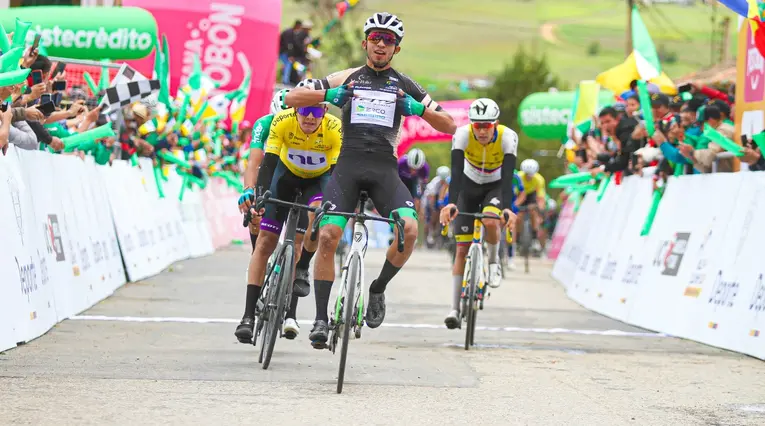 Vuelta a Colombia 2024: Adrián Bustamante se impuso en la etapa 7 