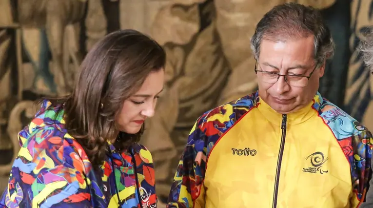 Gustavo Petro, presidente de Colombia, y ministra Luz Cristina López