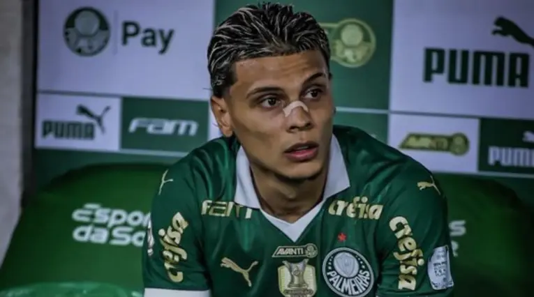 Cambio de planes con Richard Ríos: Palmeiras daría sorpresa para 2025