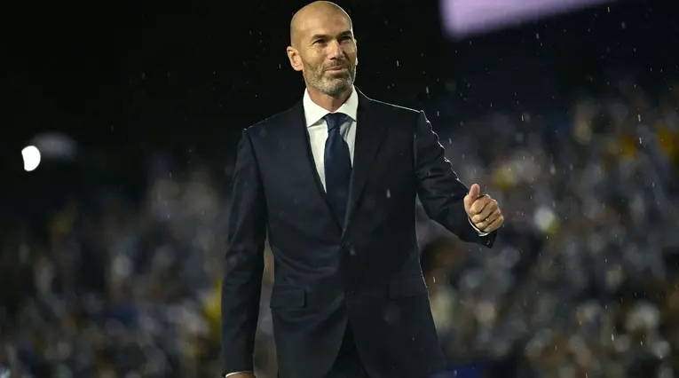 Zidane volvería a dirigir: sería técnico de una campeona del mundo