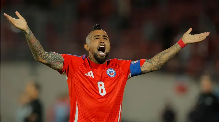 Arturo Vidal con Chile