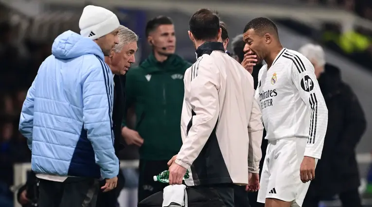 Kylian Mbappé viajó a Doha para jugar la Copa Intercontinetal