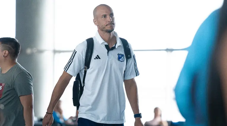 David González, entrenador de fútbol colombiano