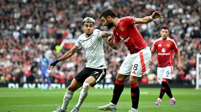 Manchester United y Liverpool en duelo por Premier League 2023-2024