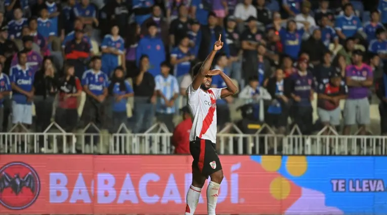 Miguel Ángel Borja en River Plate celebra gol vs Universidad de Chile