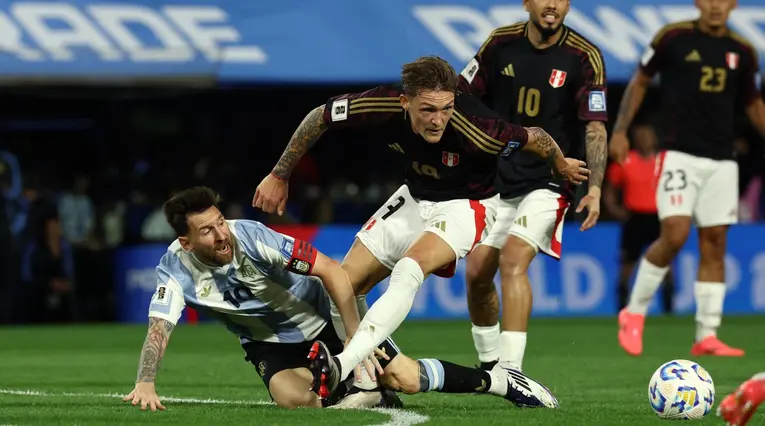 Selección de Perú enfrentó a Argentina en Eliminatorias