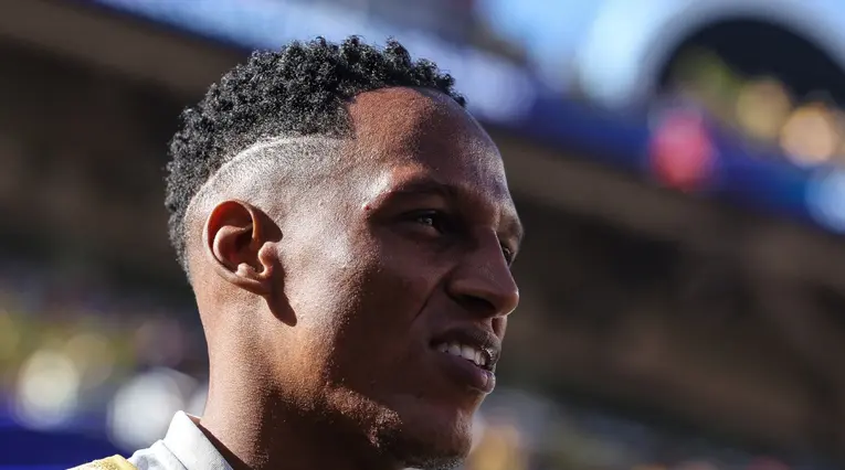 Yerry Mina, jugador del Cagliari y Selección Colombia