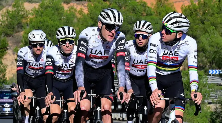 Ciclista se le rebeló al UAE