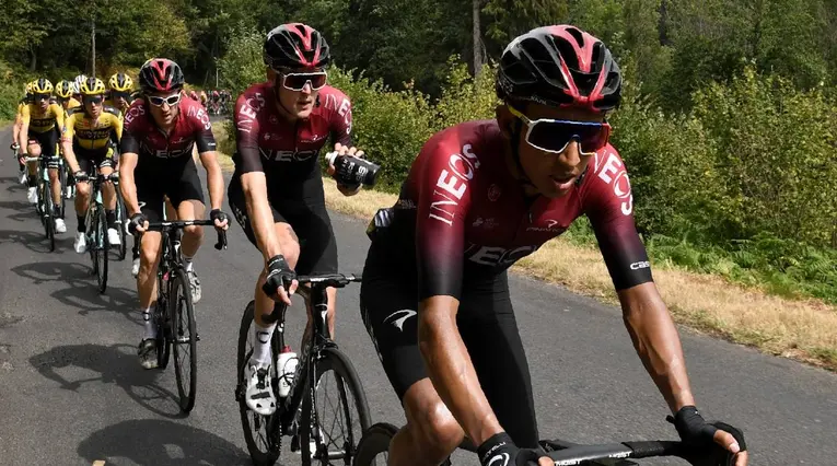 Ciclistas del INEOS: Bernal, Sivakov y Thomas