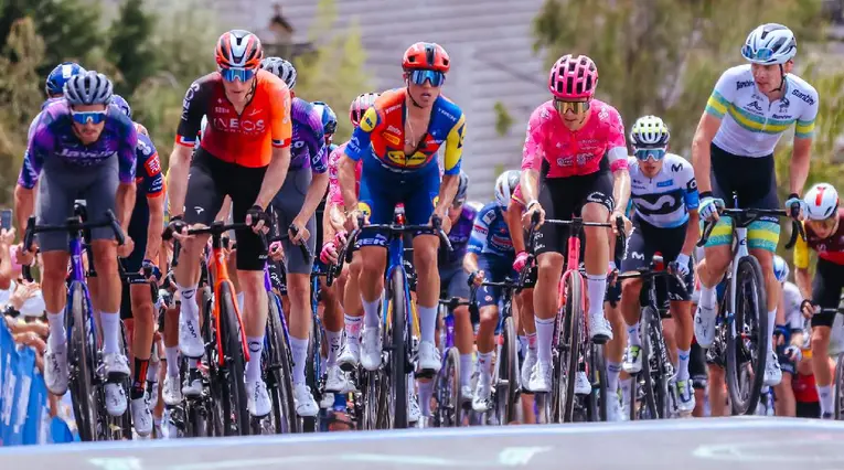 La UCI anunció cambios en el reglamento
