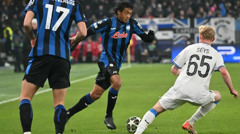 Juan Cuadrado en Champions League con Atalanta