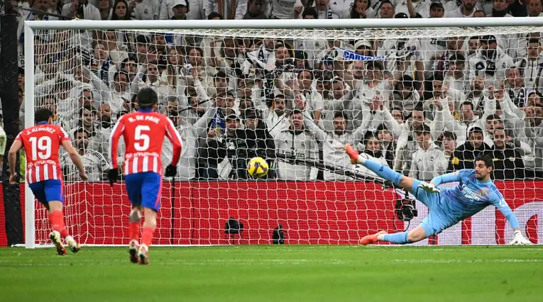 Julián Álvarez anota gol en el derbi de Real Madrid frente al Atlético Madrid 