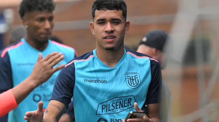 Kendry Páez con la selección de Ecuador