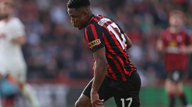 Luis Sinisterra con el Bournemouth
