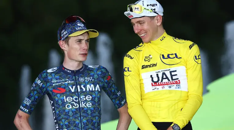 Tadej Pogacar y Jonas Vingegaard, figuras del ciclismo