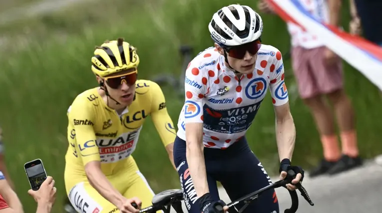 Pogacar y Vingegaard en el Tour de Francia