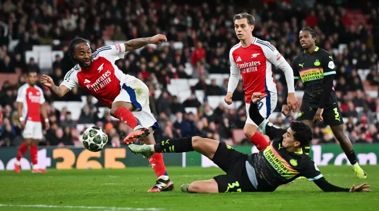 Arsenal y PSV en duelo por Champions 2024-2025