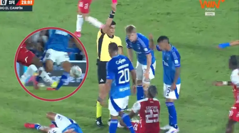 Mosquera lesiona a Stiven Vega en el clásico entre Millonarios y Santa Fe