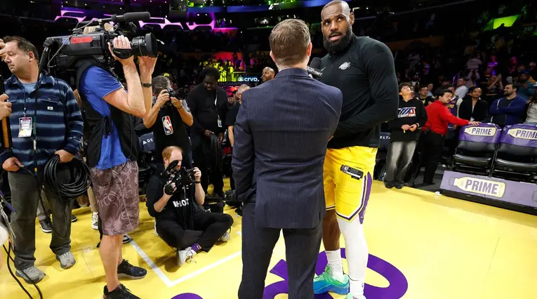 LeBron James alcanzó los 50.000 puntos en la NBA 