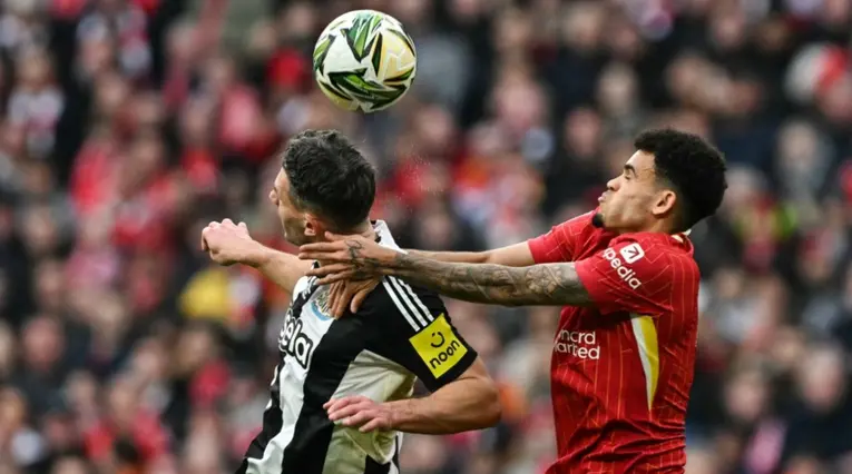 Liverpool y Newcastle en la final de la Carabao Cup 2025