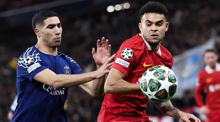 Luis Díaz con el Liverpool vs PSG en la Champions League