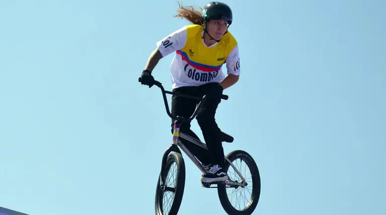 Queen Saray es líder del ranking mundial de BMX Freestyle 