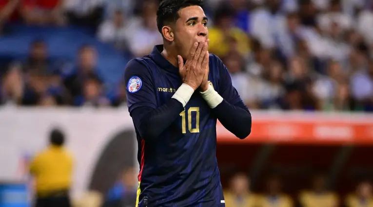 Kendry Páez con la selección de Ecuador