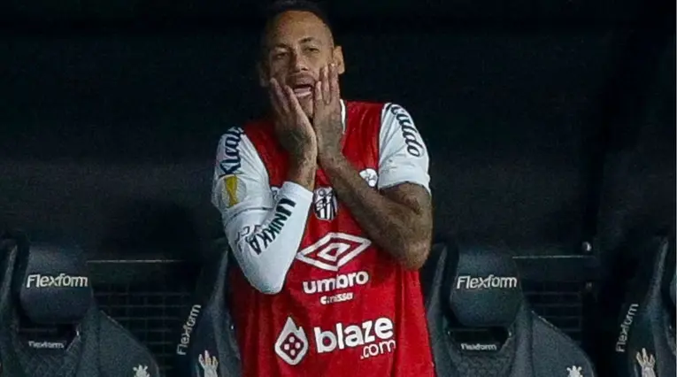 Neymar regresó a entrenamientos con Santos 